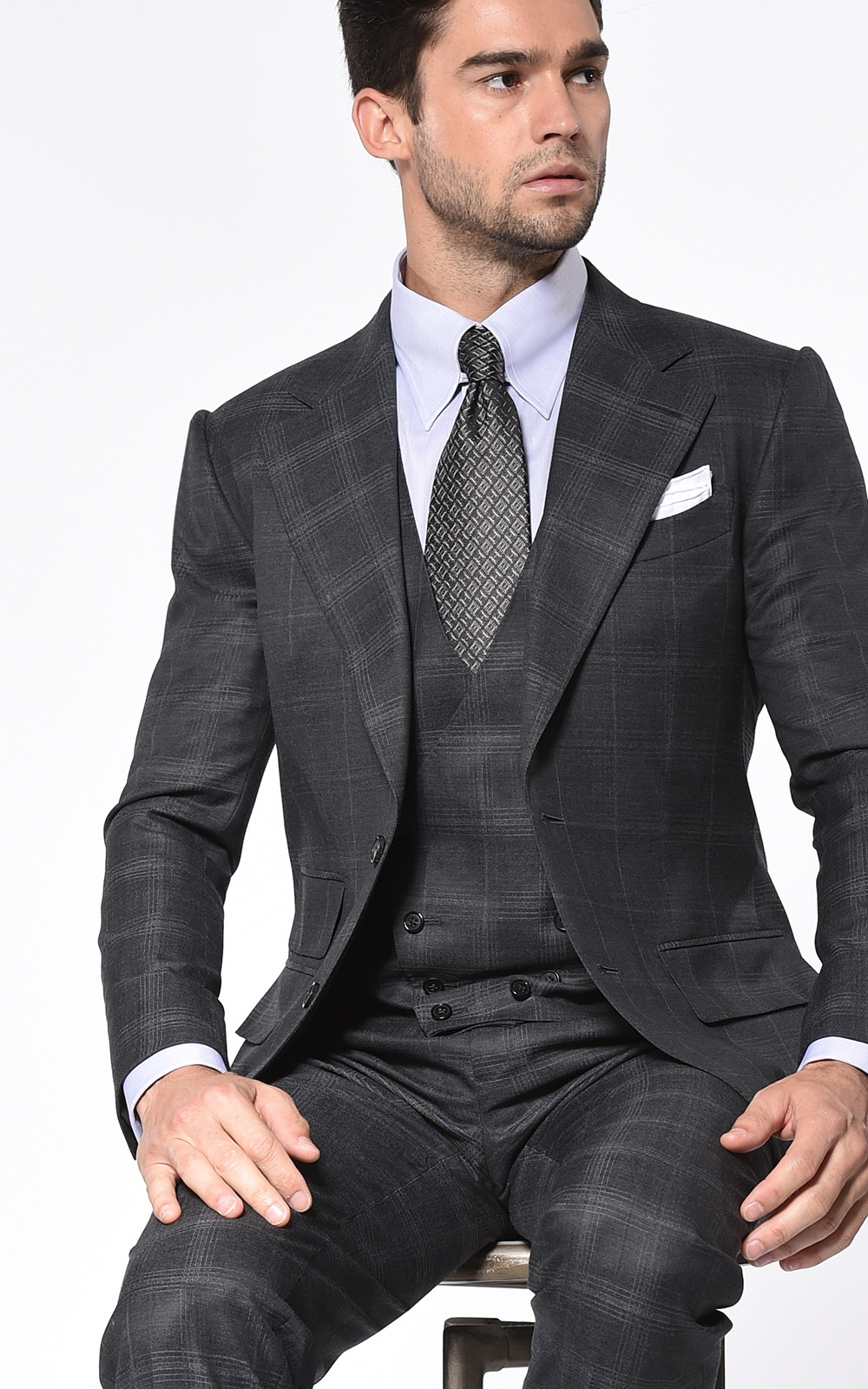 Men's Charcoal Gray Suit Article - How to wear a custom bespoke